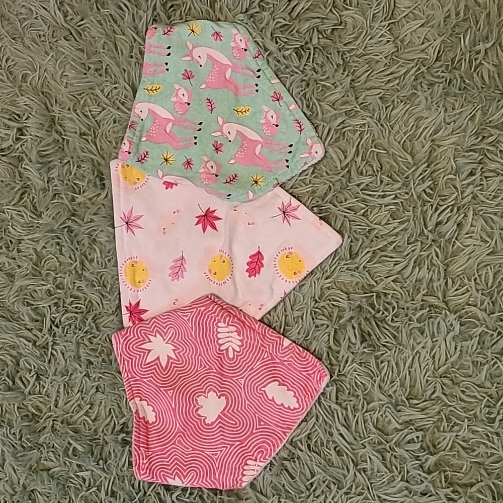 La Bebe cloth bib lot